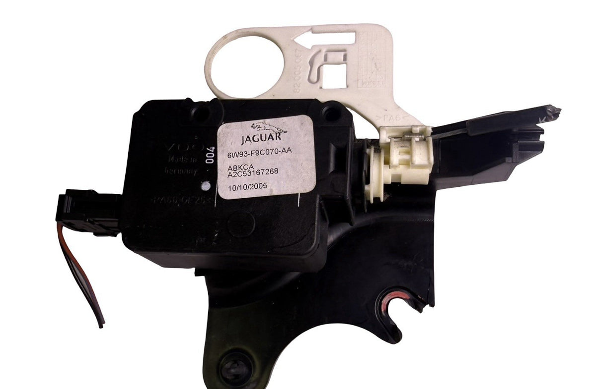 X350 X358 Fuel Gas Door Lock Release Actuator for 2004-2009 Jaguar XJ8 — 6W93F9C070AB