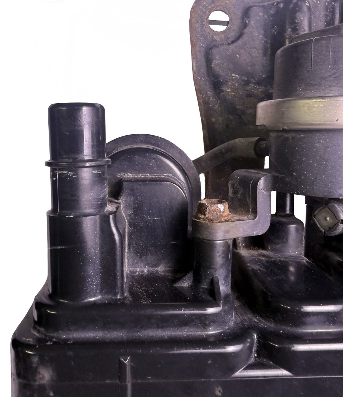 Scion xD EVAP Fuel Vapor Charcoal Canister 77740 52090 7774052090 for 2006-2011 Toyota Yaris — photo 5
