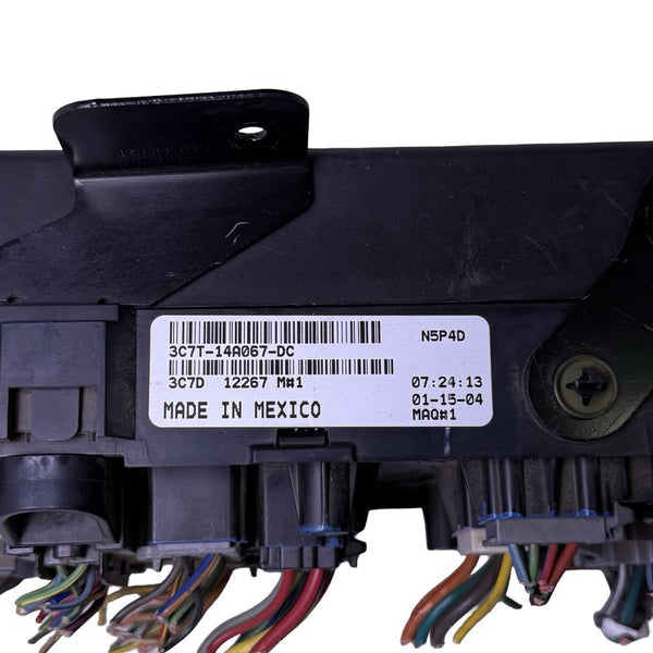 2003-2005 Ford F250 F350 Excursion Fuse Box / TIPM 3C7T14A067DC OEM