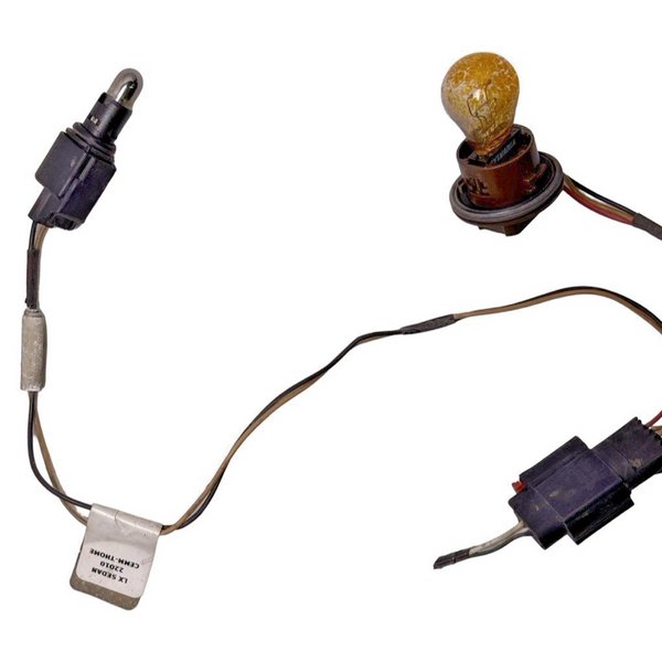 2006-2010 Dodge Charger Turn Signal Park Light Wiring Harness Bulb Socket LX 05174330AA OEM