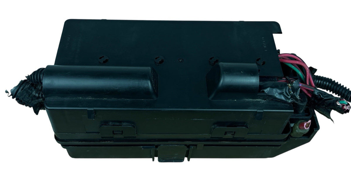 3.6L Engine Bay Fuse Box w/ Pigtails 3.6L 25883018 for 2008-2012 Chevrolet Malibu — photo 11