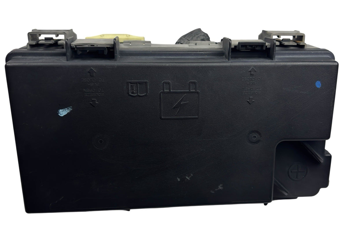 Chrysler Town & Country Caravan Journey Routan TIPM Fusebox w/Pigtails 04692305AE for 2008-2010 Dodge Grand Caravan — photo 5