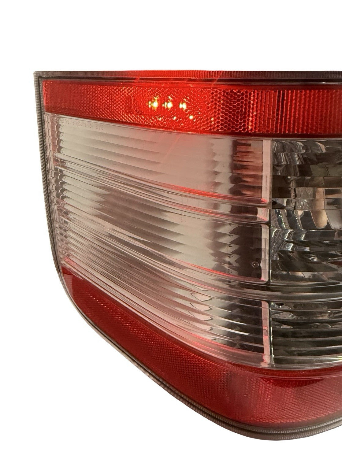 Rear Right (Passenger Side) Taillight w/Sockets for 2008-2009 Ford Taurus X — photo 10