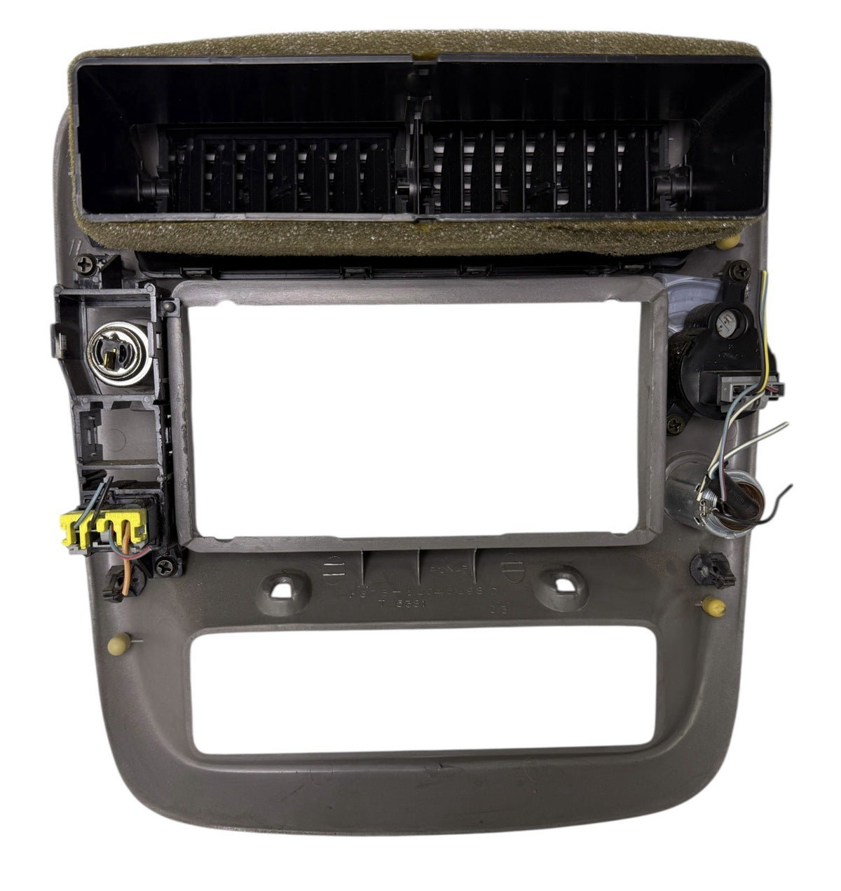Dashboard Radio Heater Bezel w/ 4x4, Fog Lights & Lighter 1L5Z-10044D70-BA-SVR for 1995-2004 Ford Ranger — photo 7