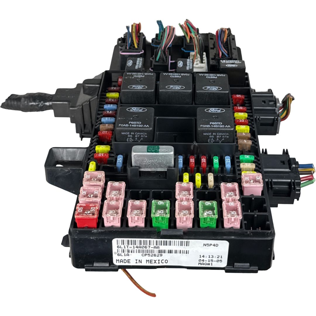 2006 Ford Expedition Fuse Box Relay Panel OEM 6L1T-14A067-AA - Photo 4