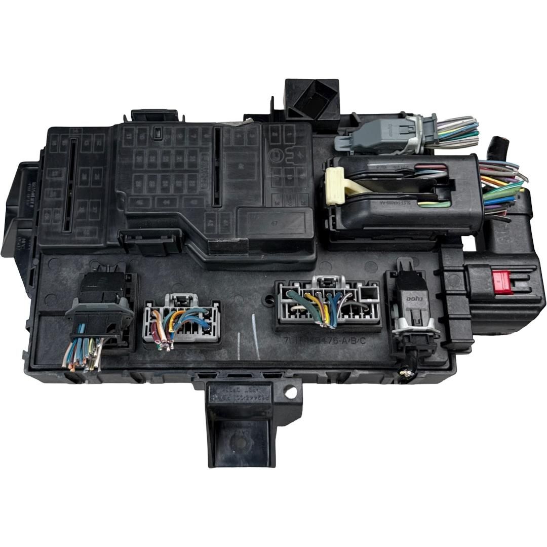 2007-2011 Ford Expedition Body Control Module BCM SJB OEM AL1T-15604-AC - Photo 1