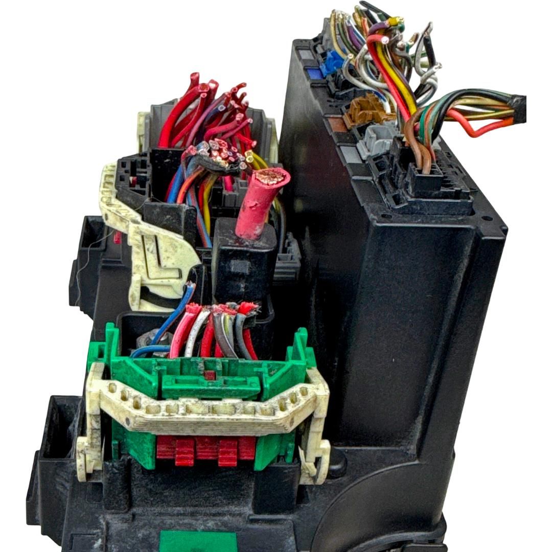 2011-2014 Chrysler 200 Totally Integrated Power Module TIPM OEM 04592346AD - Photo 4