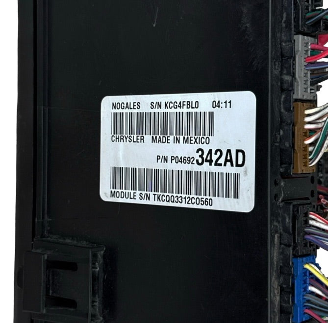 2011-2014 Jeep Patriot TIPM Power Module Fuse Box OEM 04692342AD - Photo 2