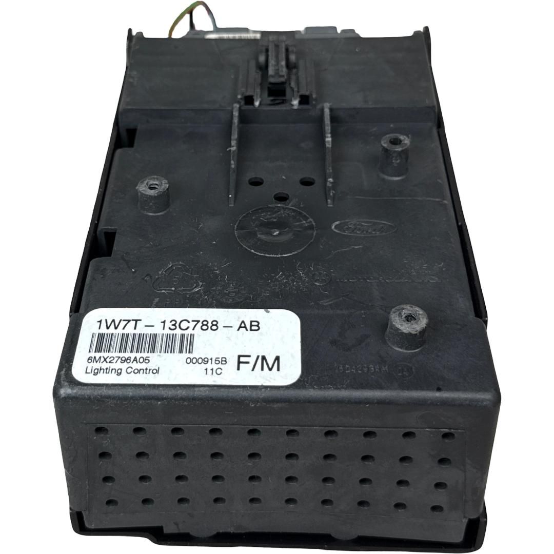 2001-2002 Ford Crown Victoria Lighting Control Module LCM OEM 1W7T-13C788-AB - Photo 10