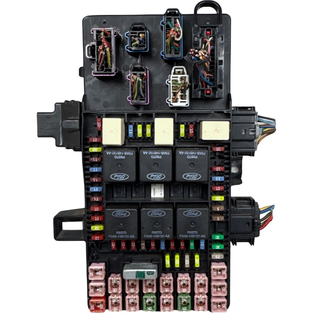 2004 Ford Expedition Fuse Box Relay Panel OEM 3L7T-14A067-AB - Photo 4