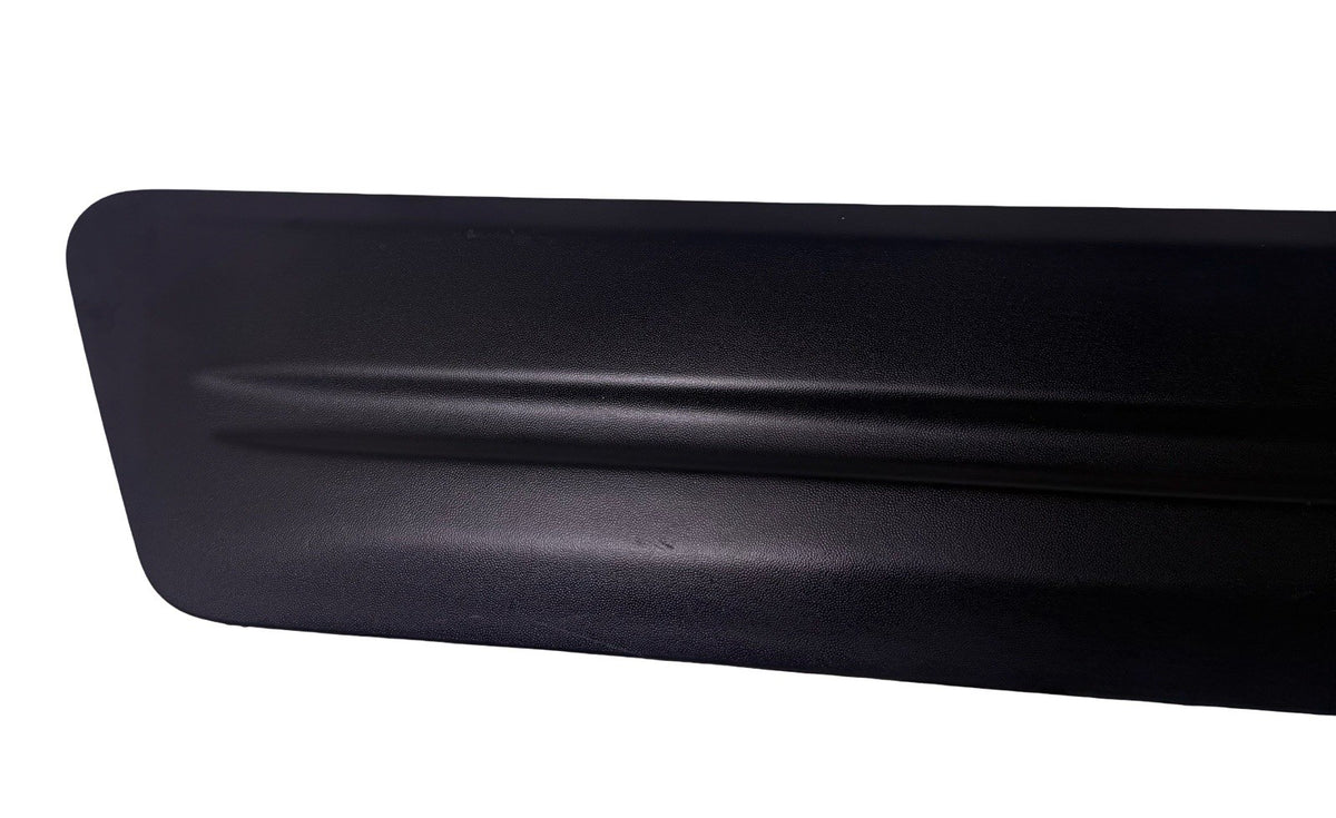 Rear Right Door Molding – 5HU20TRMAD / 5HU20RXFAD for 2006 Jeep Grand Cherokee — photo 3