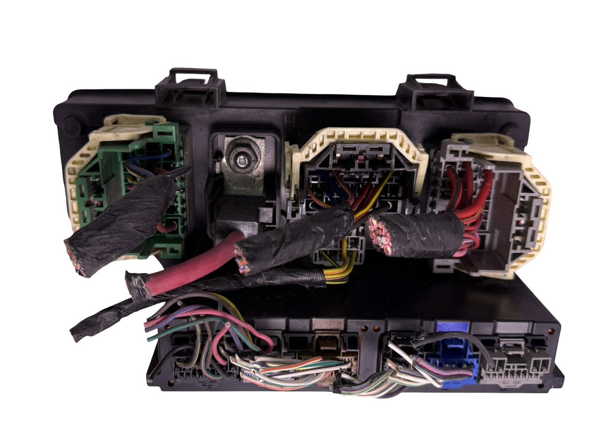 Chrysler Sebring TIPM Fuse Box w/ Pigtails P04692168AI for 2007-2010 Dodge Avenger — photo 14