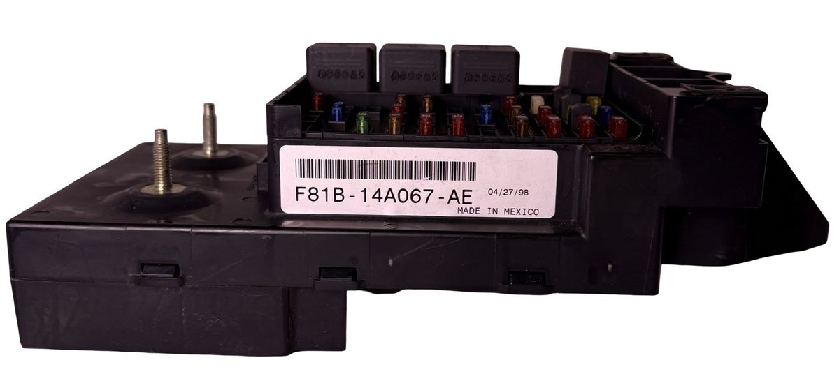 F-350 Excursion F 250 / F 350 / Interior Fuse Box F81B 14A067 AE F81B14A067AE for 1999-2001 Ford F-250 — photo 5