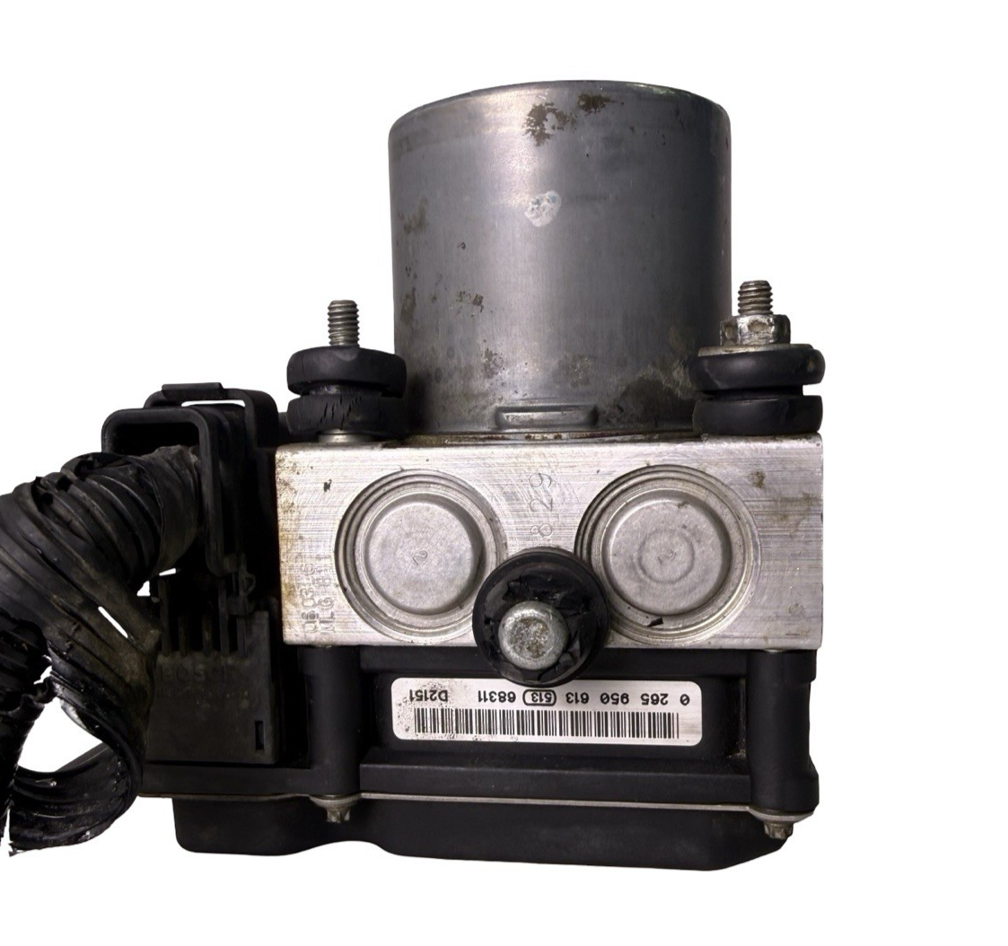 ABS Actuator Pump Assembly | 58920‑3L101 | for 2006-2010 Hyundai Azera — photo 5