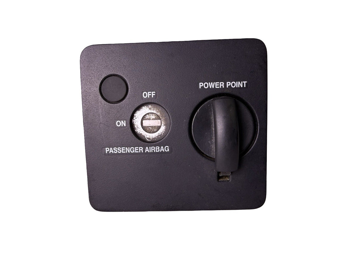 OEM 2005-2007 Ford F-250 F250 F350 Power Point 12V Passenger Dash Switch — Part# 5C34-26047A04-A