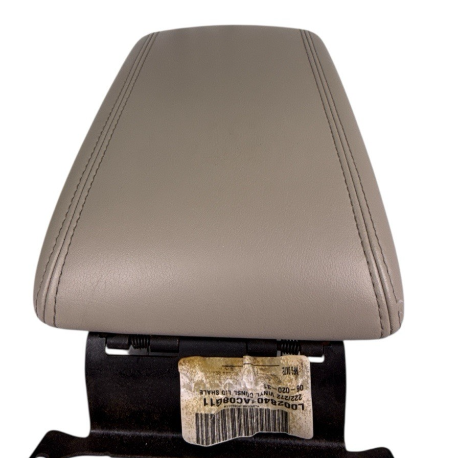 OEM 06-11 DTS Lucerne Center Console Armrest Lid Beige/Cashmere (GM code 32I)