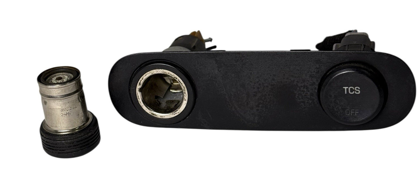 OEM 2004-2008 Ford F-150 Traction Control Switch w/ 12V Lighter Socket Bezel