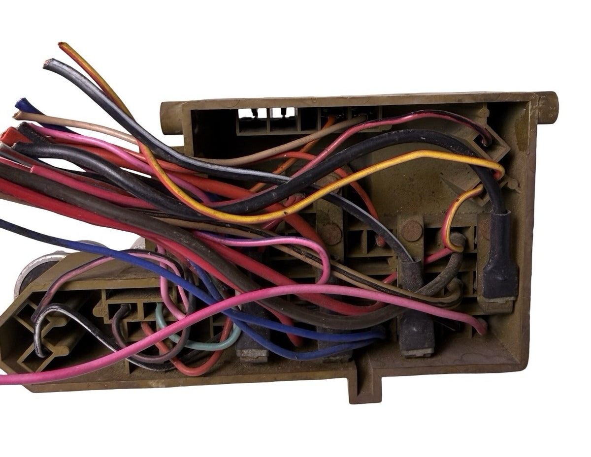 W250 / D250 Fuse Panel – Interior Fuse Block for 1988-1989 Dodge — photo 8