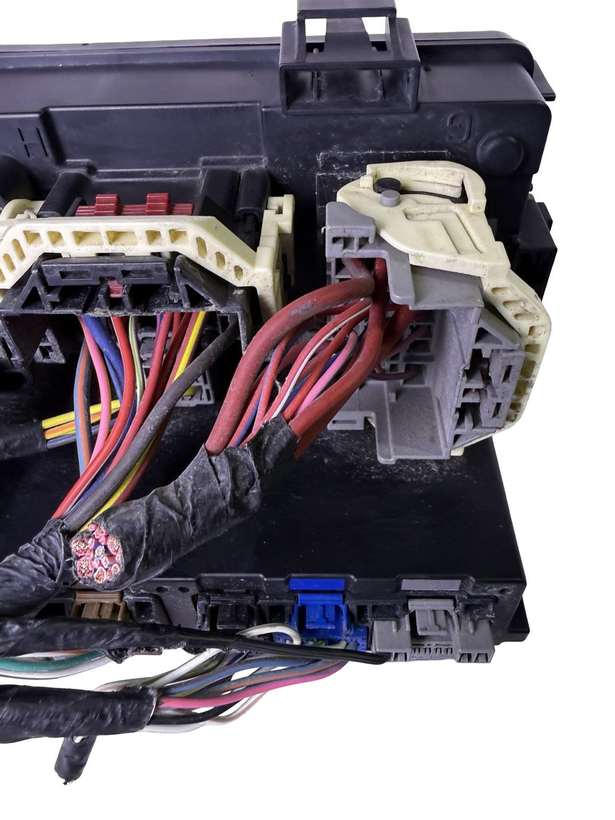 Chrysler Sebring TIPM Fuse Box Relay P68028008AC for 2008-2009 Dodge Avenger — photo 4