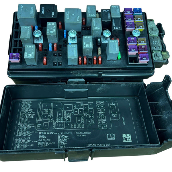 2008-2012 Chevy Malibu 3.6L Engine Bay Fuse Box w/ Pigtails 25883018