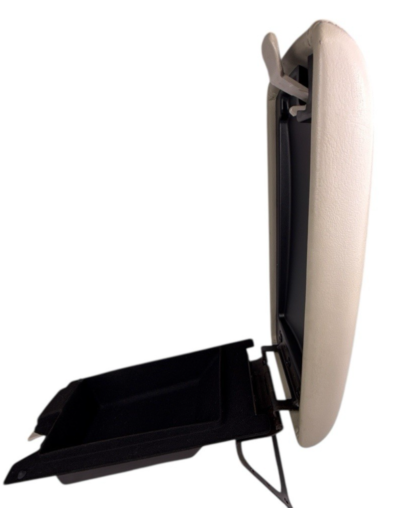 OEM 06-11 DTS Lucerne Center Console Armrest Lid Beige/Cashmere (GM code 32I)