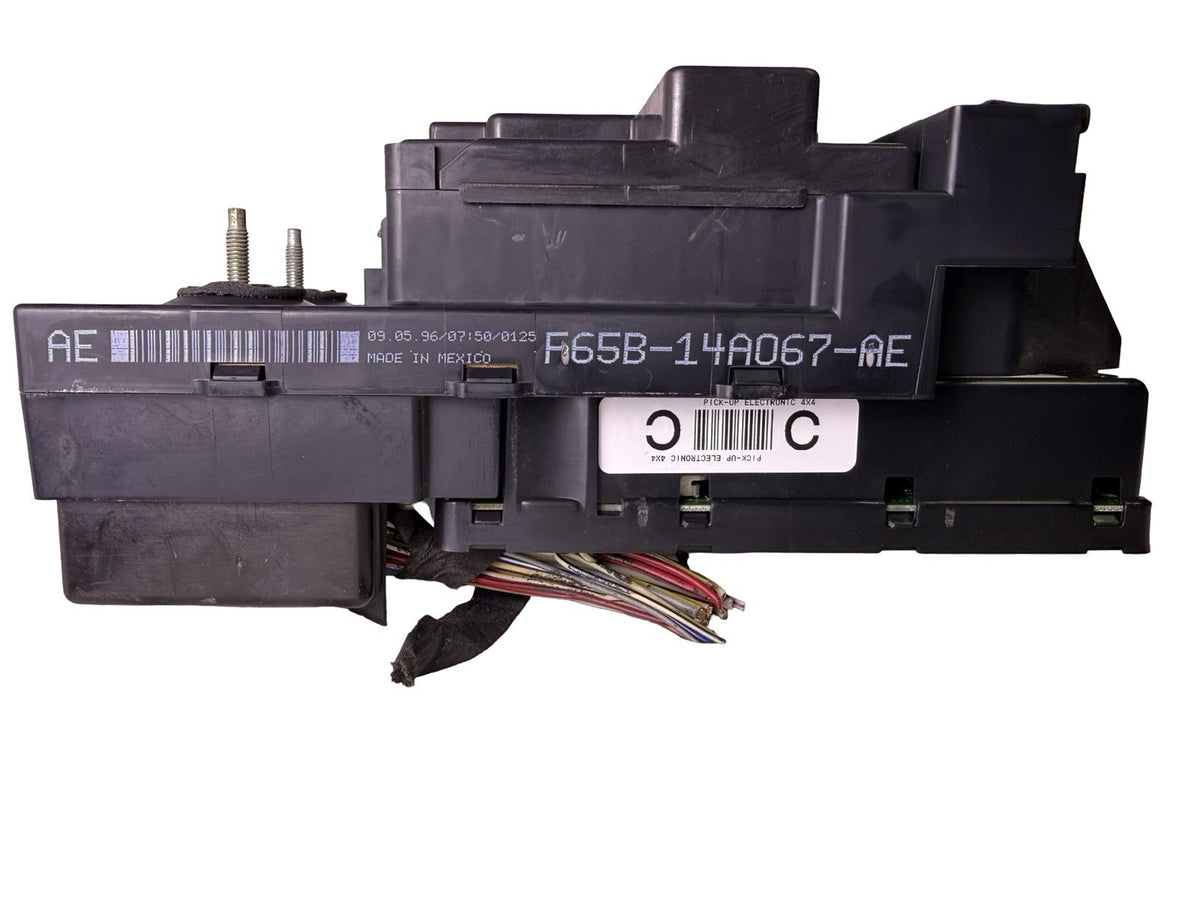 OEM 1997-1998 Ford F-150 F150 F250 Fuse Box F65B-14A067-AE Complete Relays Fuses — Part# F65B14A067AE