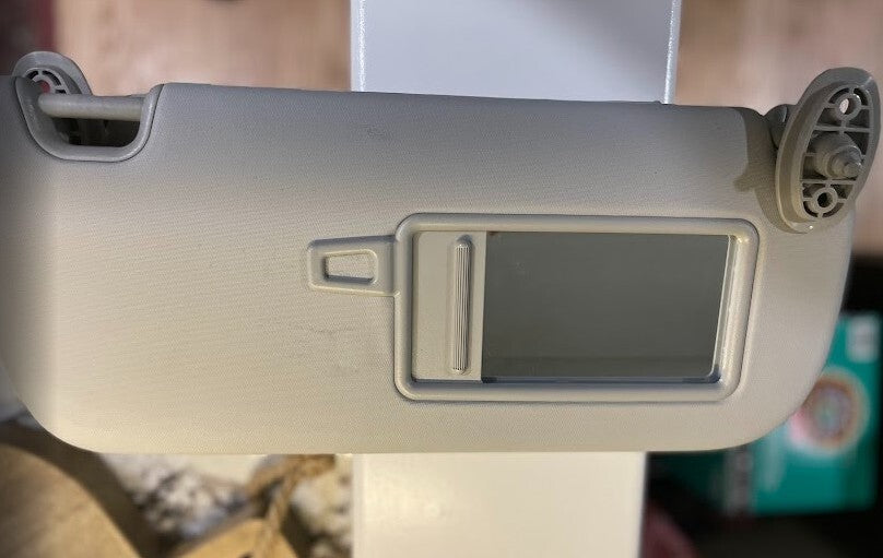 OEM 2014–19 Kia Soul Base Sun Visor Pair LH & RH – Good Condition, No Tears