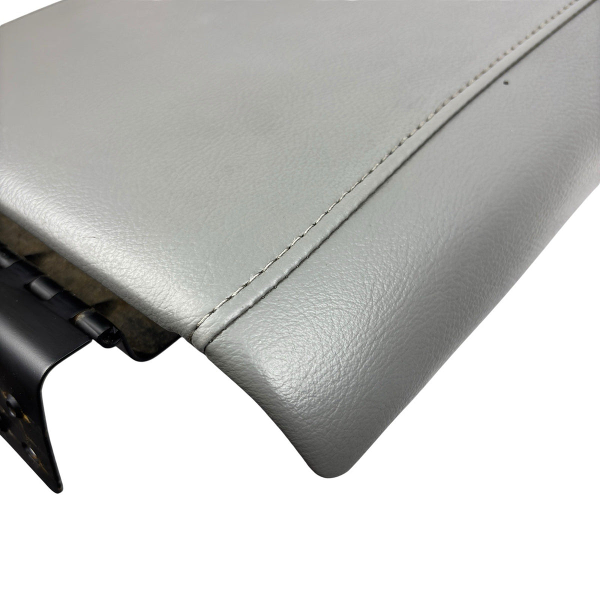 Center Console Lid/Armrest Gray Leather for 2003-2006 Ford Expedition — photo 6