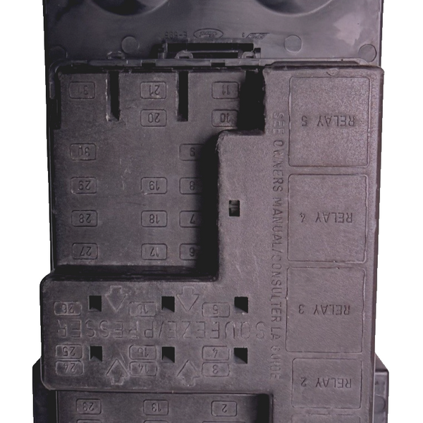 1999-2001 Ford F-250 F-350 Excursion Cabin Fuse Box F81B14A067AE OEM