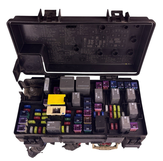 OEM TIPM 04692335AG – 2011 Grand Caravan / Town & Country – Needs Repair