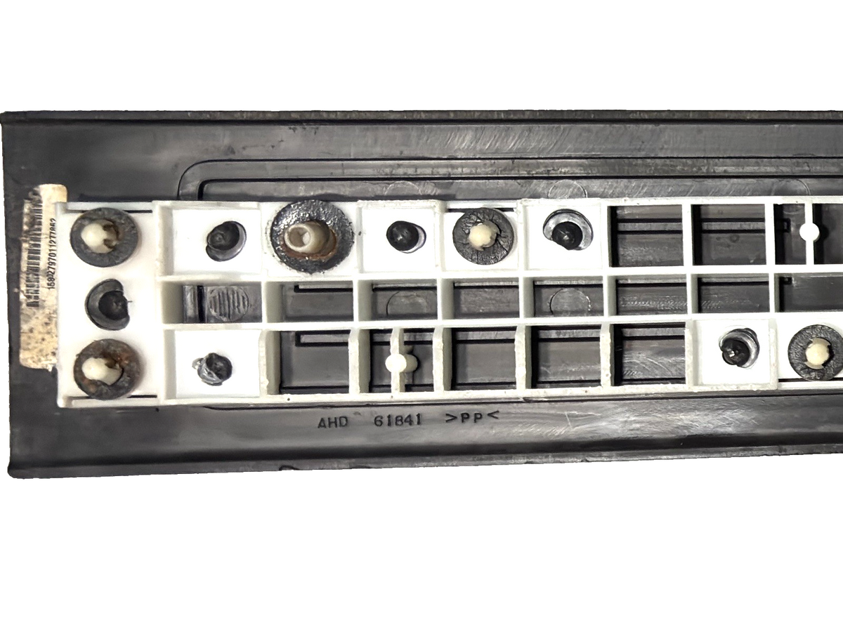 Trunk Cargo Scuff Plate Trim Cover for 2006-2010 Hummer H3 — photo 5