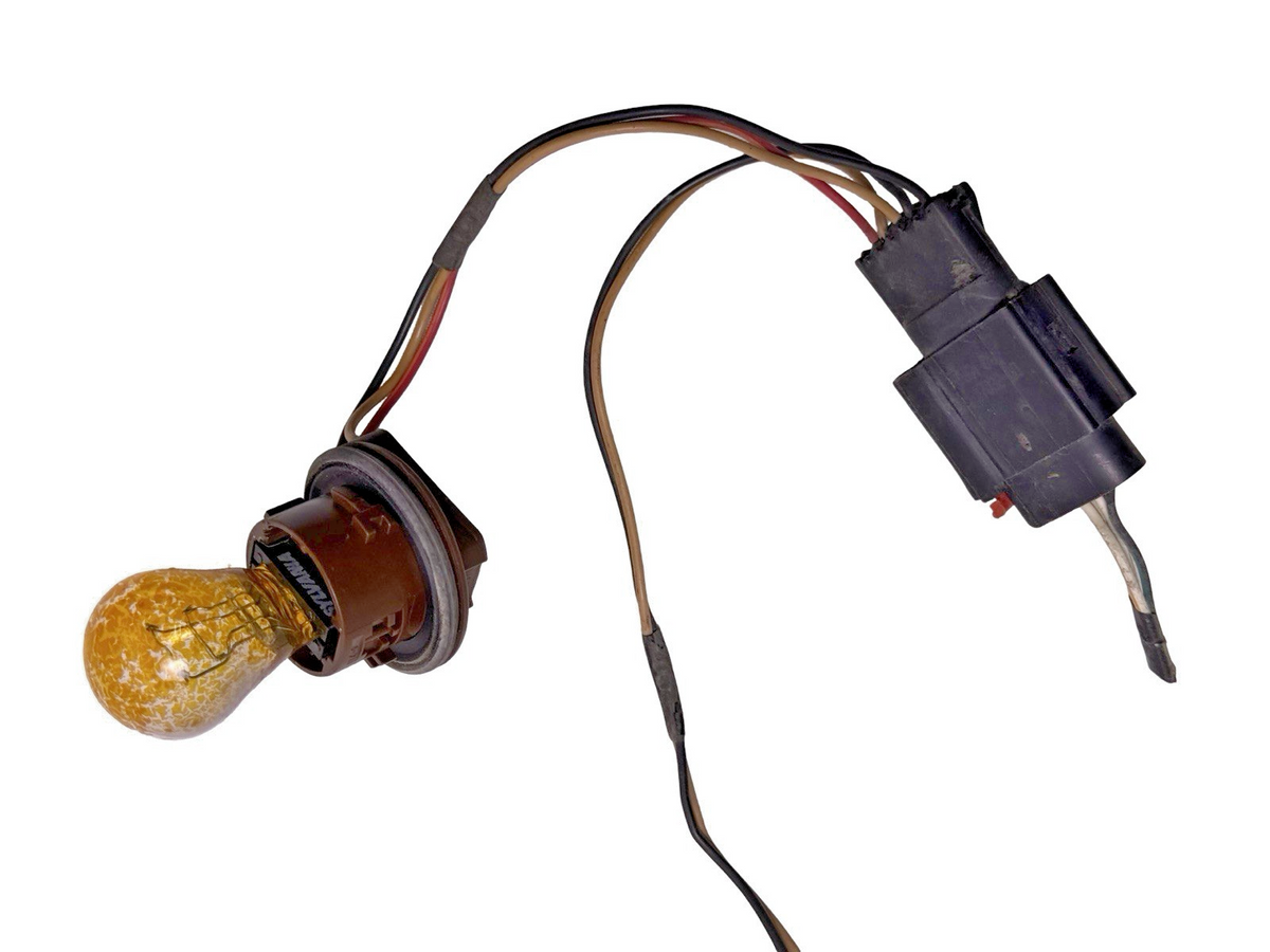 Turn Signal Park Light Wiring Harness Bulb Socket LX for 2006-2010 Dodge Charger — photo 8