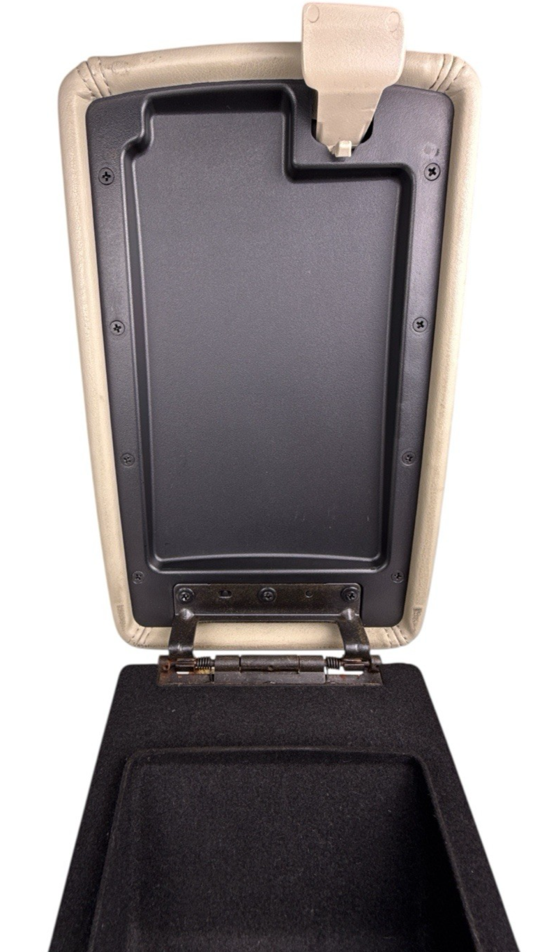OEM 06-11 DTS Lucerne Center Console Armrest Lid Beige/Cashmere (GM code 32I)