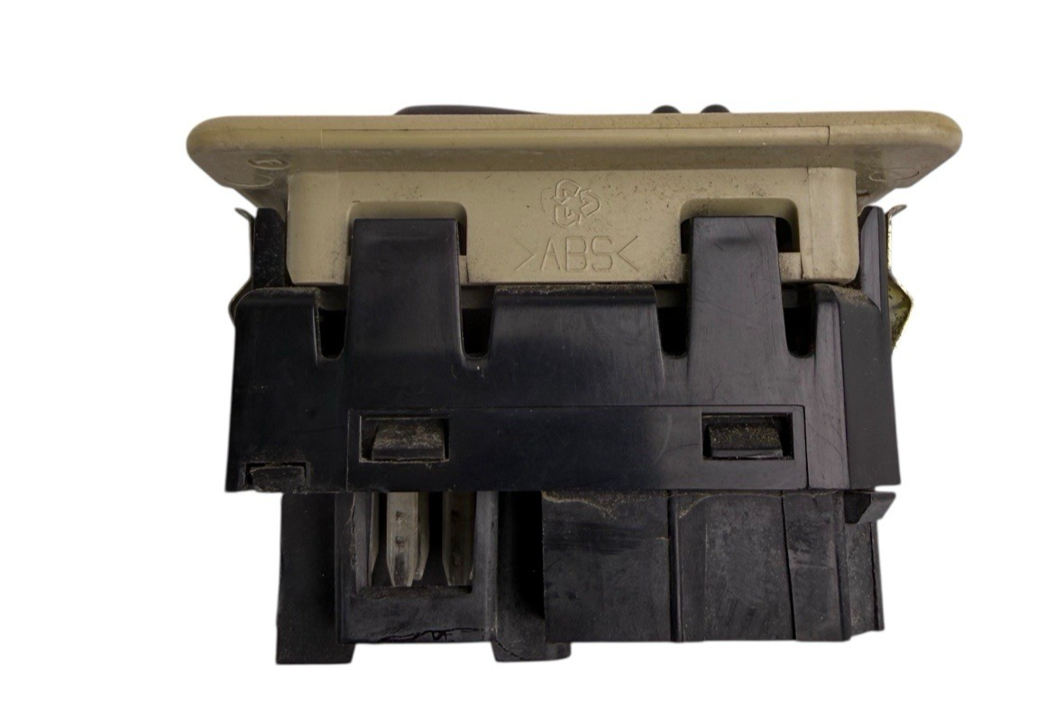 Rear Power Window Switch RH or LH 15066247 for 2000-2002 — photo 4