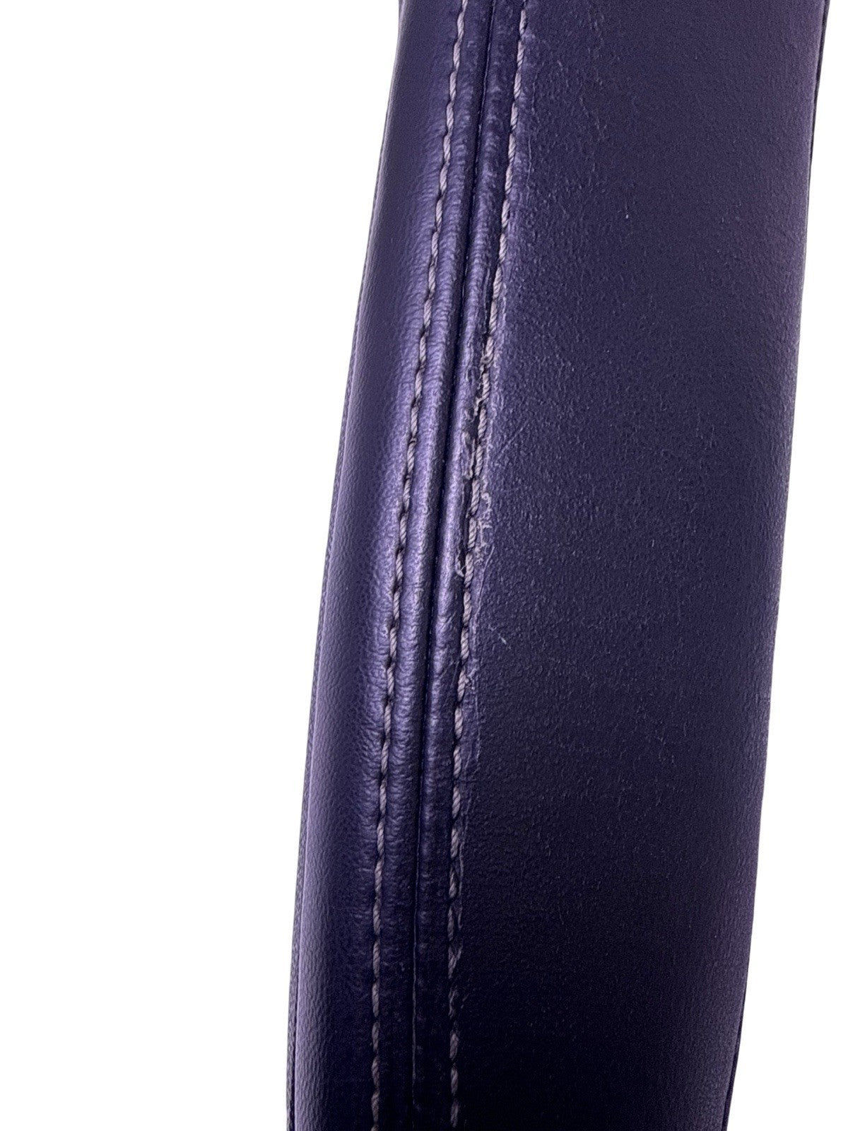 Driver Armrest Black Leather Vinyl White Stitch for 2011-2019 Dodge Grand Caravan — photo 4