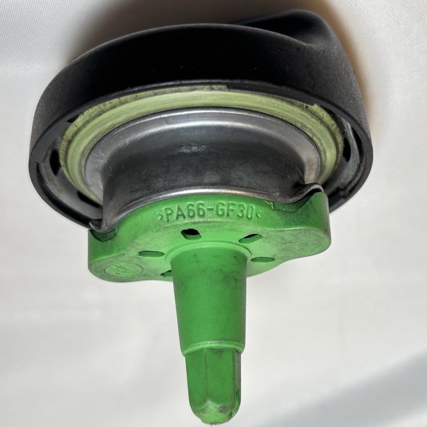 BMW Gas Fuel Filler Cap PA66-GF30 OEM Used 2000-2010 3 5 7 Series X5 HubesHub