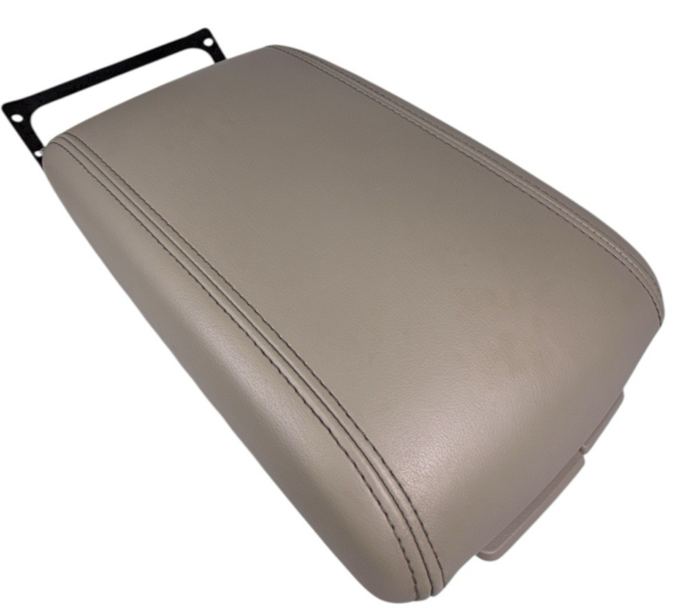 OEM 06-11 DTS Lucerne Center Console Armrest Lid Beige/Cashmere (GM code 32I)