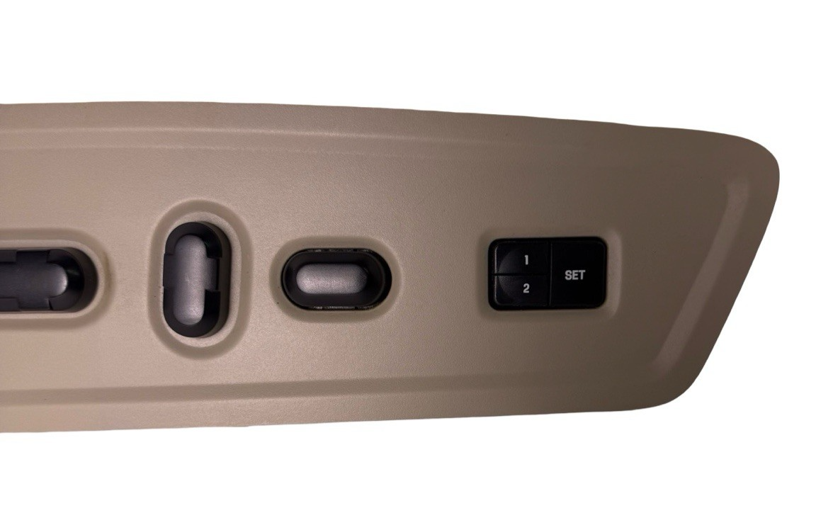 LEFT Driver Side Power Seat Switch 7L74-14A706-A for 2007-2014 Lincoln Navigator — photo 8