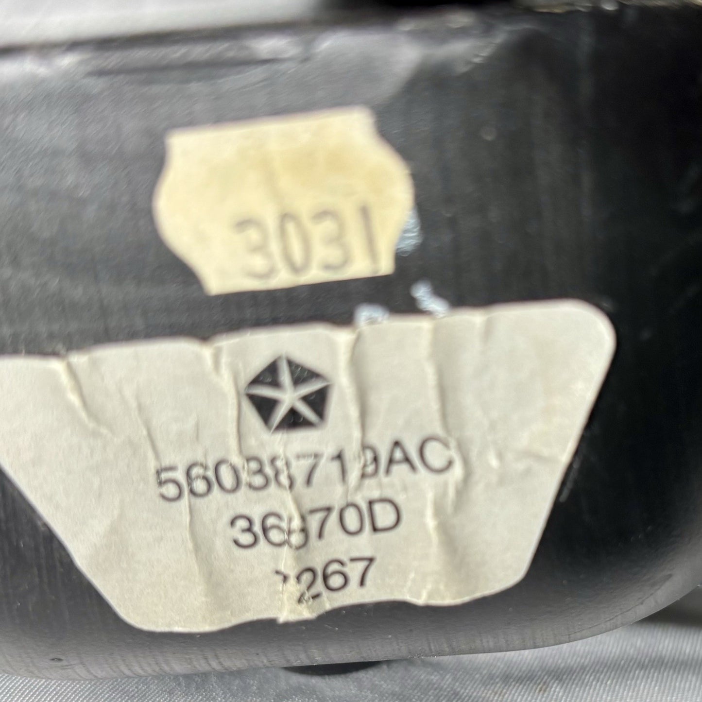 02-06 Jeep Wrangler Dash Panel Speakers Pair Premium 56038719AC OEM HubesHub