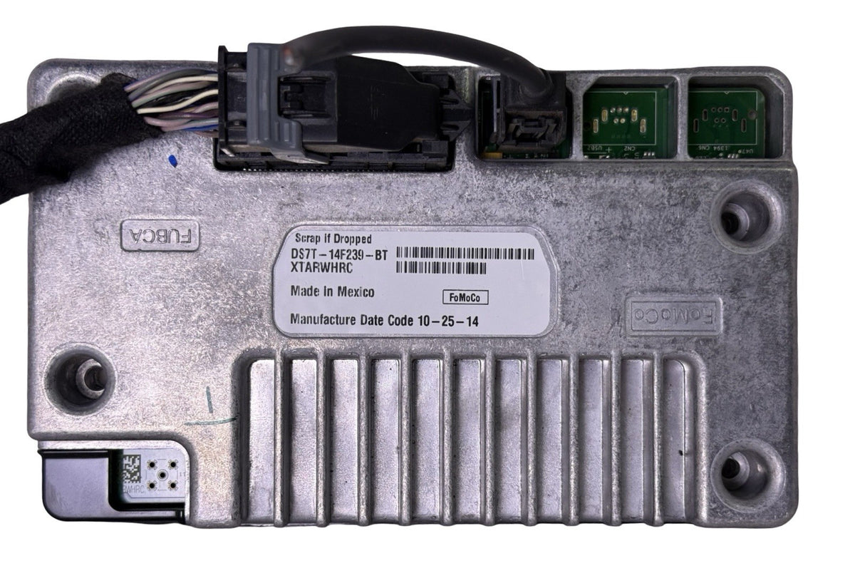 OEM 2013-2016 Ford Fusion SYNC 2 APIM Module w/ Nav EA5T 14D212 DA + DS5T -14F239-BT EA5T14D212DA — Part# EA5T14D212DA