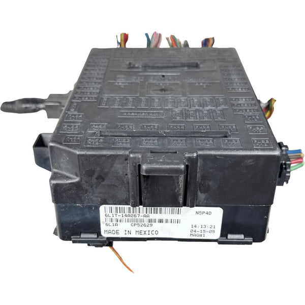 2006 Ford Expedition Lincoln Navigator Fuse Box Relay Panel 6L1T-14A067-AA OEM