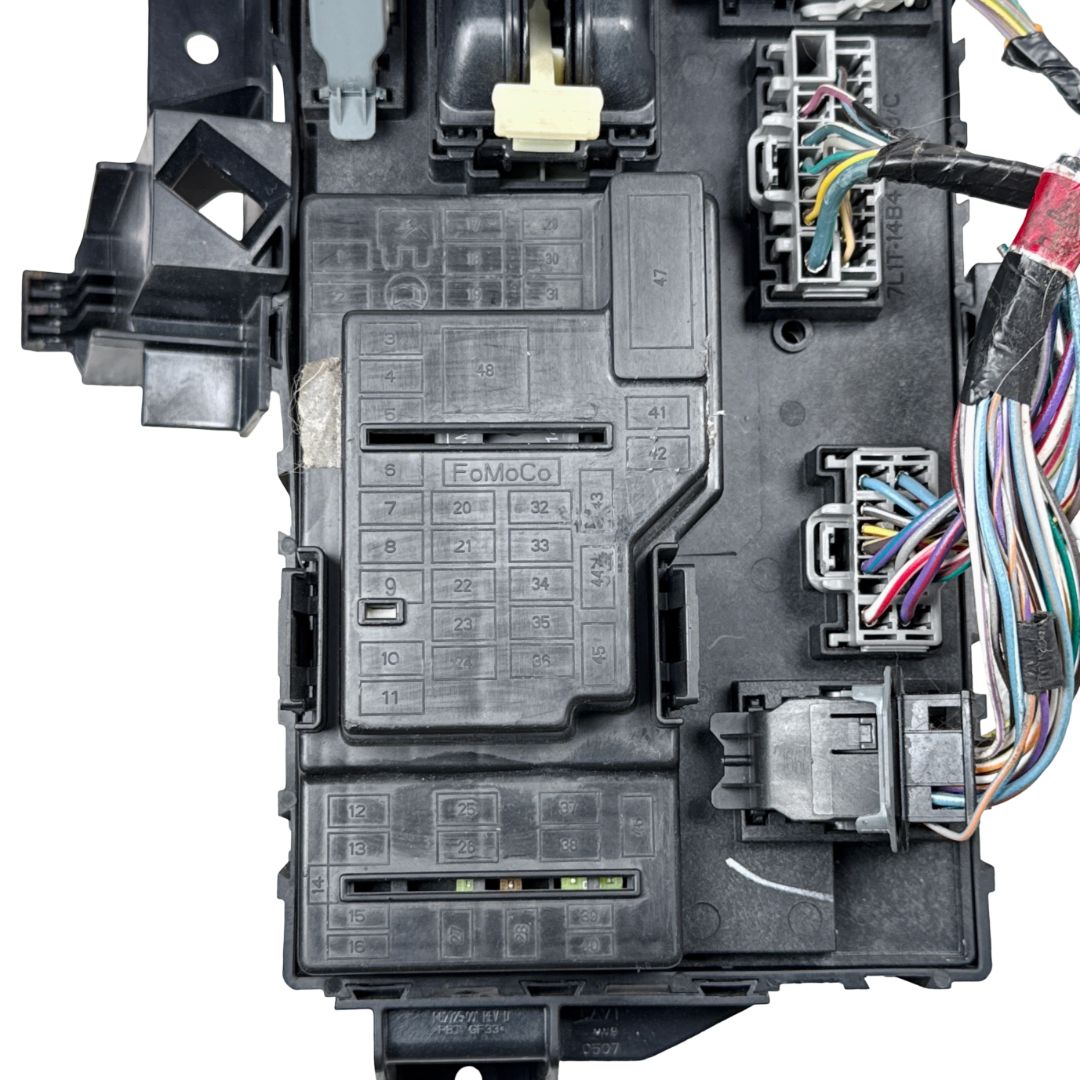 2011-2014 Ford Expedition Body Control Module BCM SJB Fuse Box OEM BL1T-15604-AA - Photo 5