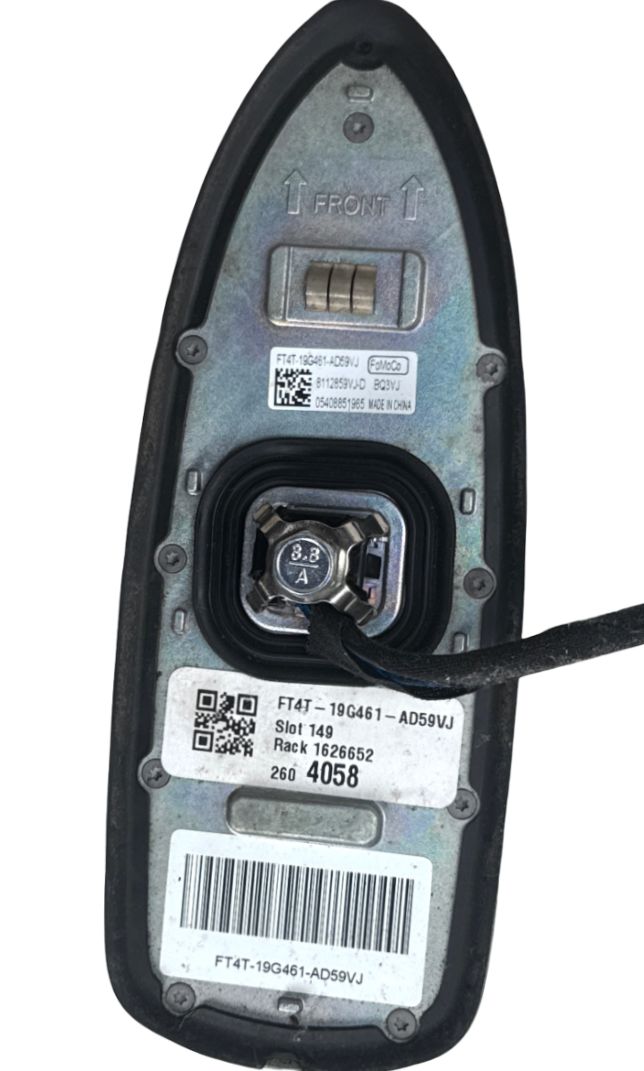 2015-2022 Ford Edge Shark Fin Antenna Assembly OEM - Photo 2
